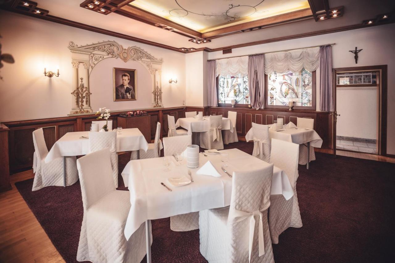 ויידן Hotel Zur Heimat מראה חיצוני תמונה